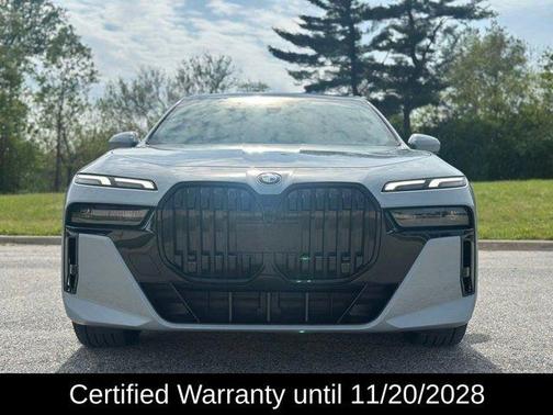Brooklyn Gray Metallic 2023 BMW 740 i