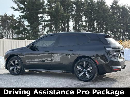 2025 BMW iX xDrive50