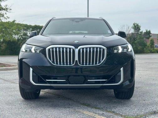 Black Sapphire Metallic 2026 BMW X5 xDrive40i