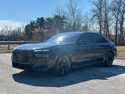 2025 BMW 760 760i xDrive