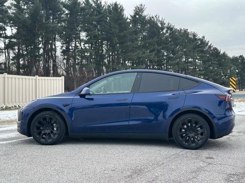 2022 Tesla Model Y Long Range