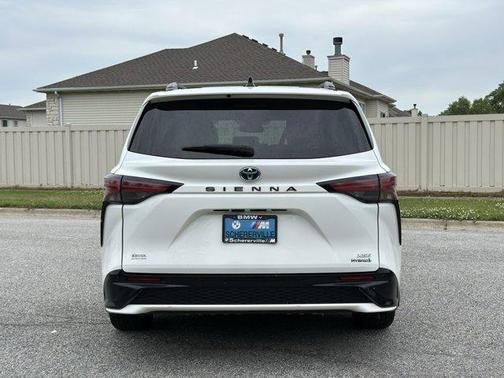 2021 Toyota Sienna XSE 7 Passenger