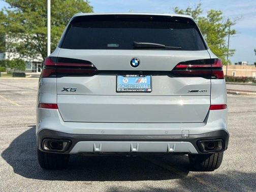 Gray Metallic 2026 BMW X5 xDrive40i