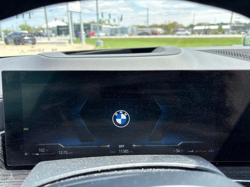 Carbon Black Metallic 2025 BMW X7 xDrive40i