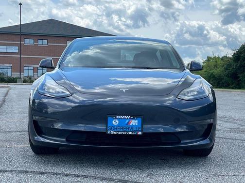 Midnight Silver Metallic 2022 Tesla Model 3 Performance