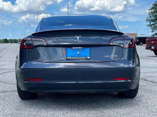 Midnight Silver Metallic 2022 Tesla Model 3 Performance