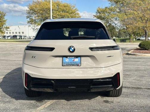 2026 BMW iX xDrive60