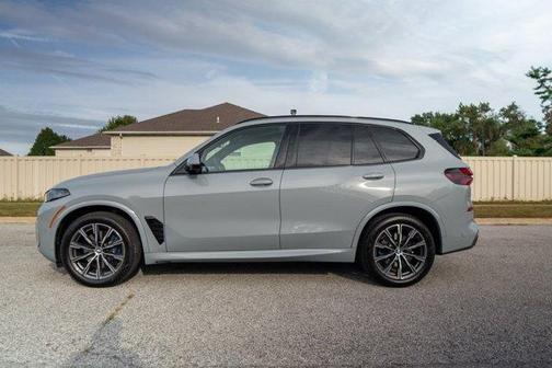 Brooklyn Gray Metallic 2026 BMW X5 xDrive40i