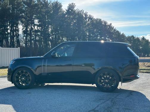 2025 Land Rover Range Rover P530 Autobiography