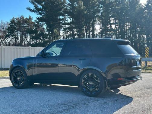 2025 Land Rover Range Rover P530 Autobiography