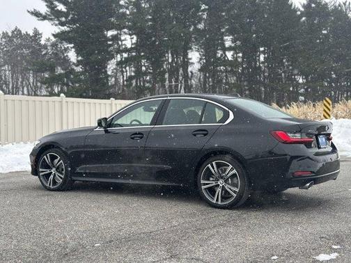 2024 BMW 330 i xDrive