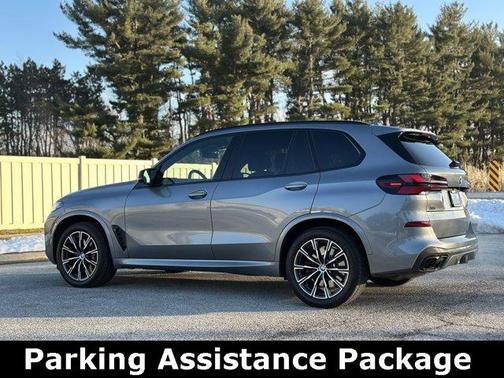 2025 BMW X5 M60i