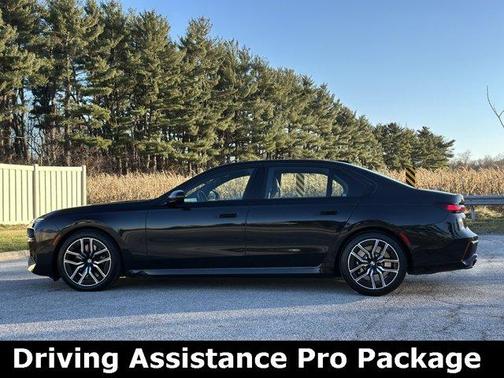 2023 BMW 760 760i xDrive