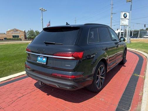 2021 Audi Q7 55 Prestige