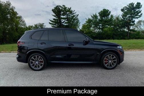 Carbon Black Metallic 2026 BMW X5 xDrive40i