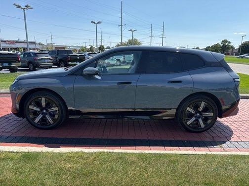 2023 BMW iX xDrive50