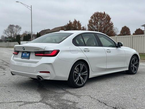 2023 BMW 330 i xDrive