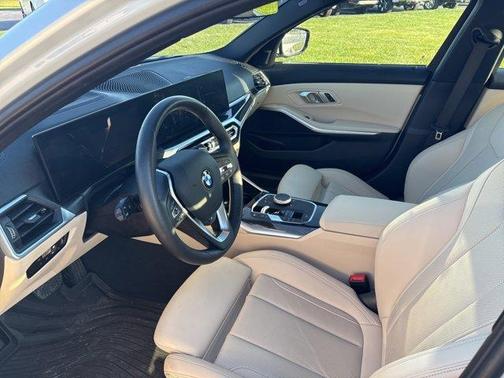 2023 BMW 330 i xDrive