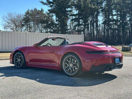 2025 Porsche 911 Carrera