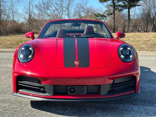 2025 Porsche 911 Carrera