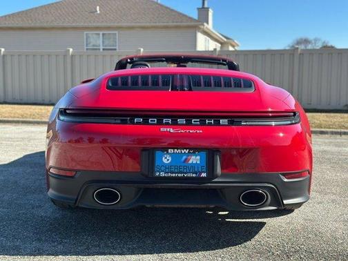 2025 Porsche 911 Carrera