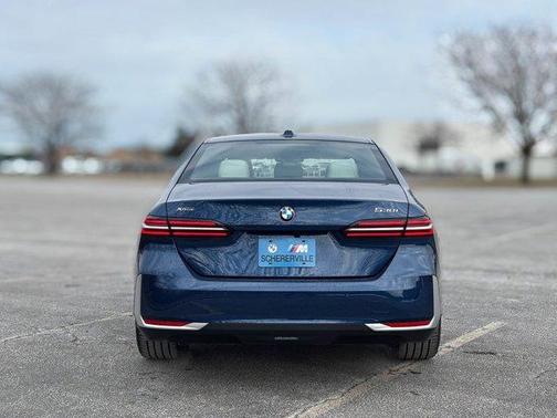 2025 BMW 530 i xDrive