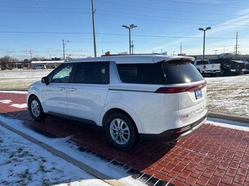 2022 Kia Carnival LXS