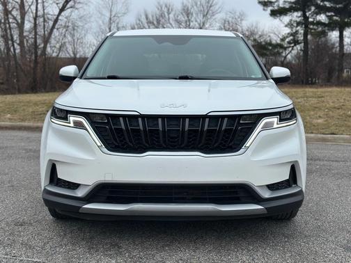 2022 Kia Carnival LXS