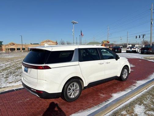 2022 Kia Carnival LXS