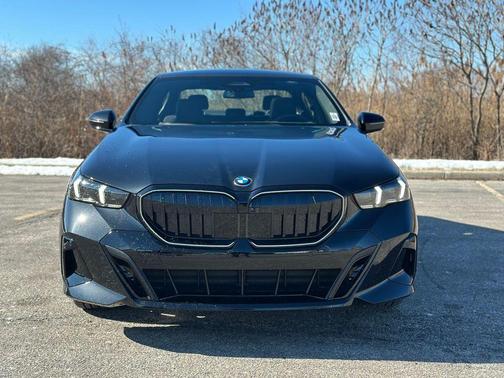 2026 BMW 530 i xDrive