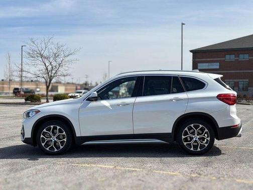 2022 BMW X1 sDrive28i