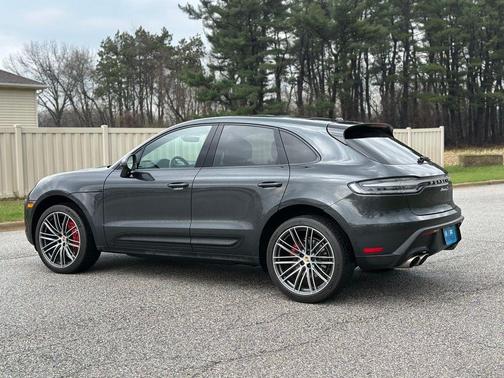 2024 Porsche Macan S