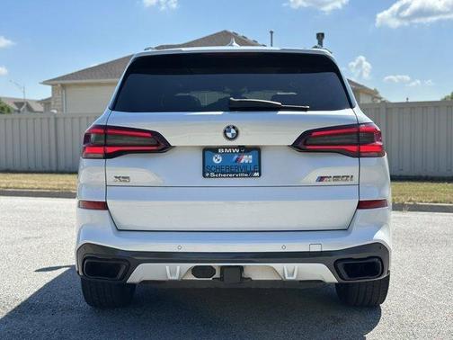 2021 BMW X5 M50i