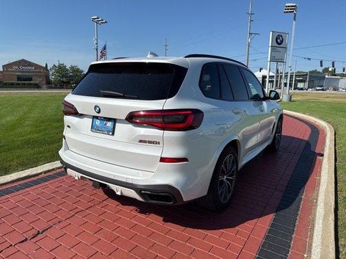 2021 BMW X5 M50i
