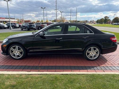 2010 Mercedes-Benz E-Class E 550 4MATIC