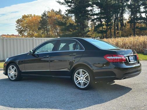 2010 Mercedes-Benz E-Class E 550 4MATIC