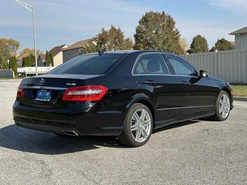 2010 Mercedes-Benz E-Class E 550 4MATIC