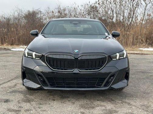 2026 BMW 530 i xDrive