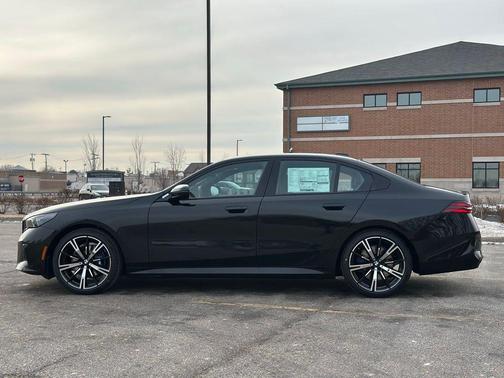 2026 BMW 530 i xDrive