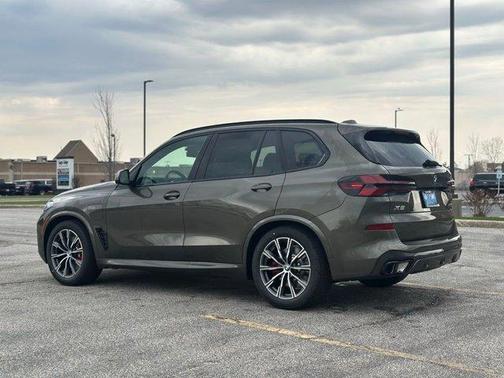 Manhattan Green Metallic 2026 BMW X5 PHEV xDrive50e