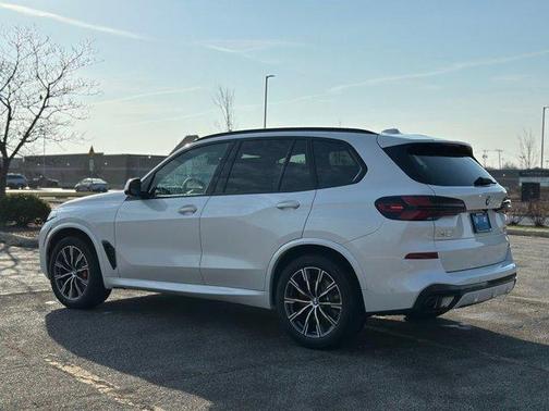 Mineral White Metallic 2026 BMW X5 xDrive40i