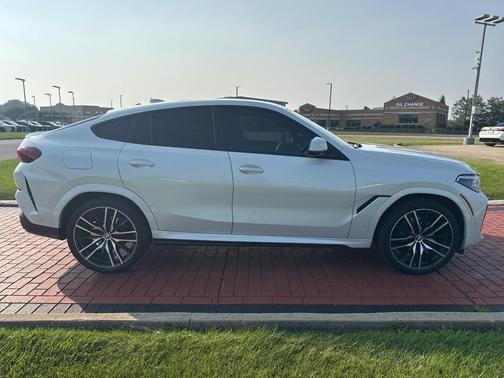 2022 BMW X6 xDrive40i
