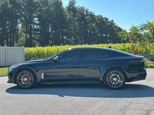2022 Kia Stinger GT2