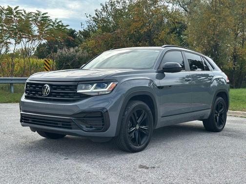 2023 Volkswagen Atlas Cross Sport 3.6 V6 SEL R-Line Black