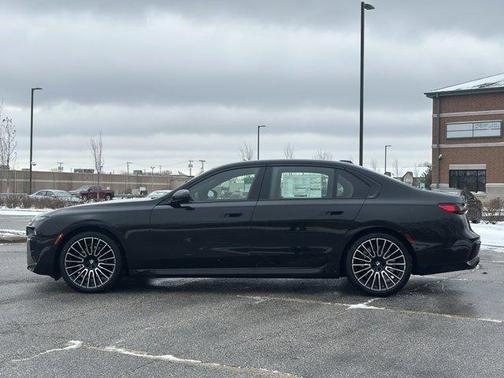 2026 BMW 760 760i xDrive