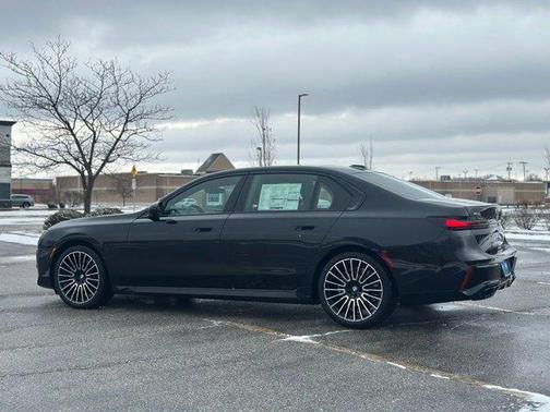 2026 BMW 760 760i xDrive