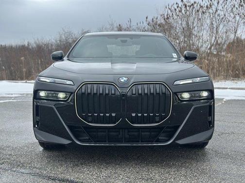 2026 BMW 760 760i xDrive