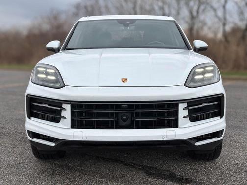 2024 Porsche Cayenne S