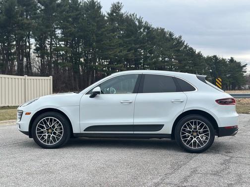 2017 Porsche Macan S