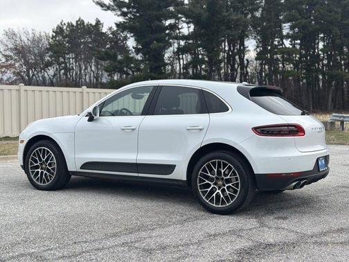 2017 Porsche Macan S